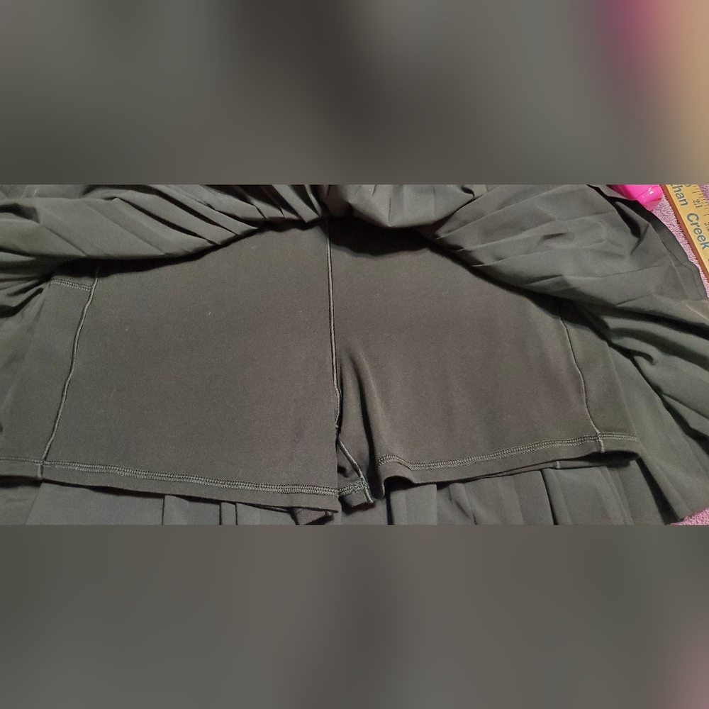 Aerie Black Mini Dress Pleated Bottom Half And Built In Shorts Underneath Sz XL - Picture 8 of 8